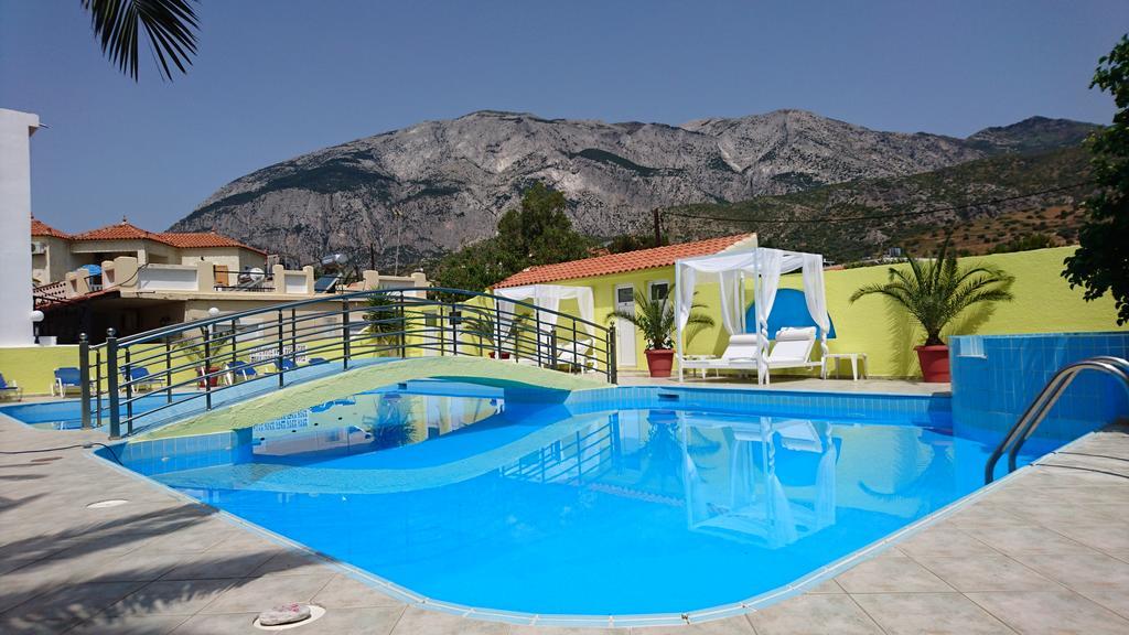 Hotel Mando Marathokampos Exterior photo