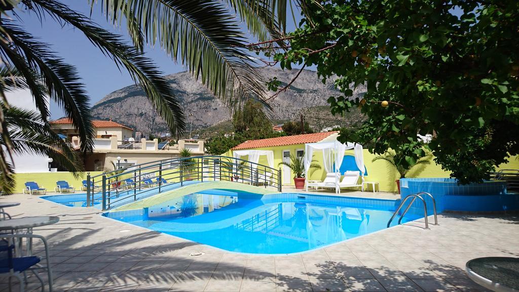 Hotel Mando Marathokampos Exterior photo